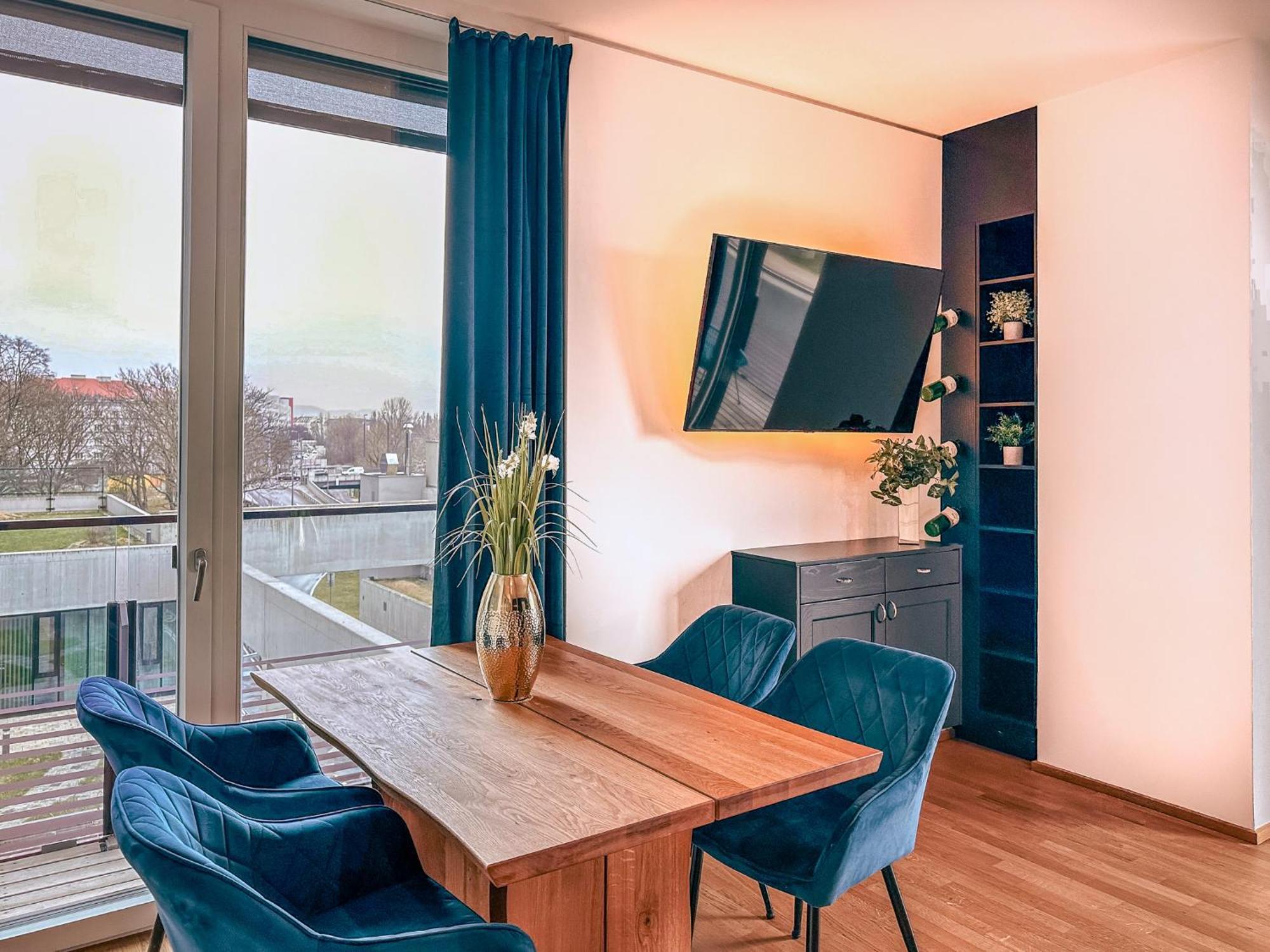 Kaiser Lodge - Rooftop Pool & Underground Car Park By Alpenluxus Appartements Vienna Exterior photo